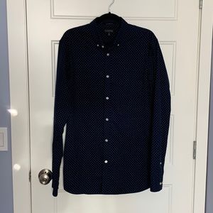 2/$20: Banana Republic Slim Fit Printed Shirt